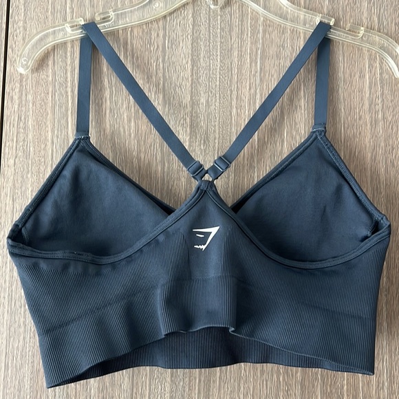 Gymshark Sports Bra - Picture 2 of 3